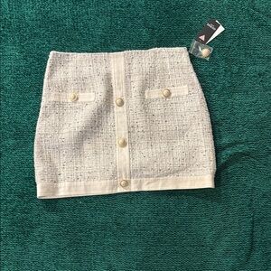 CLEARANCE SALE FINAL Guess Cream Tweed Mini Skirt